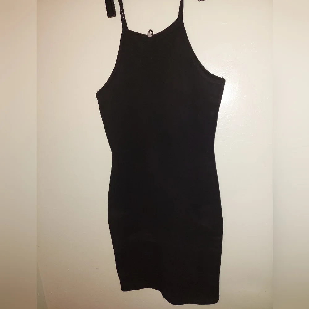 Black Dress - Picture 1 of 5